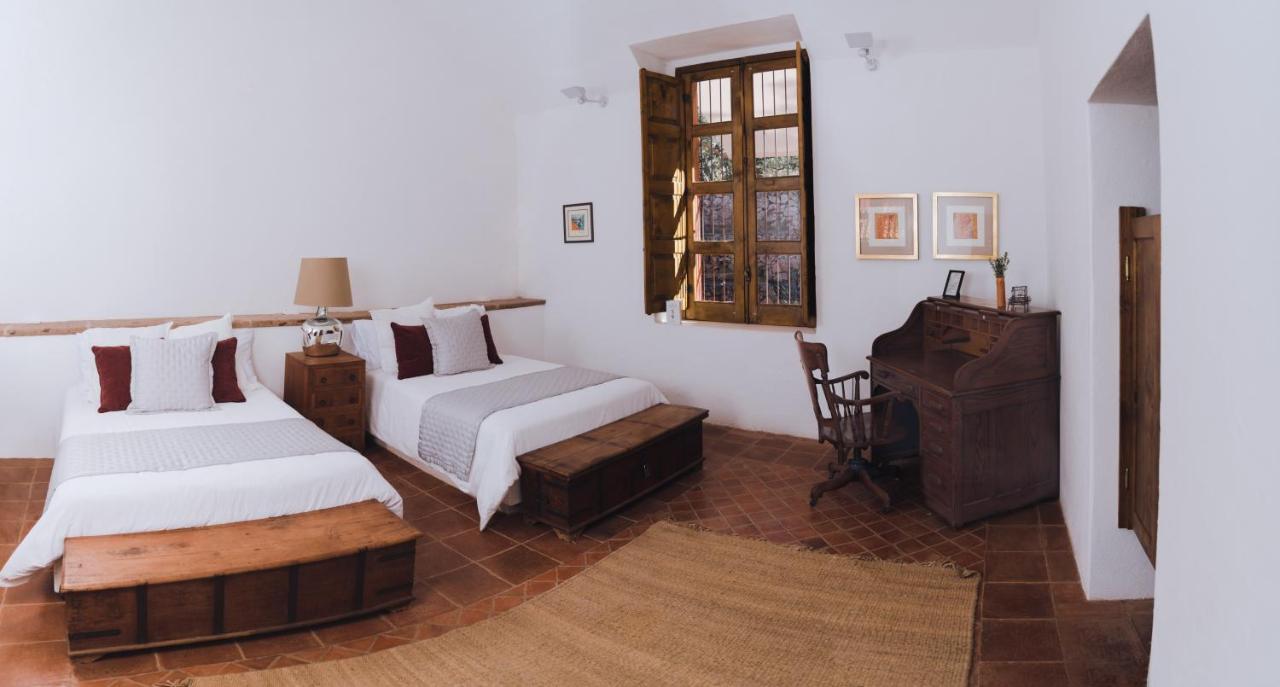 Puerta Del Lobo Villa Queretaro Bilik gambar